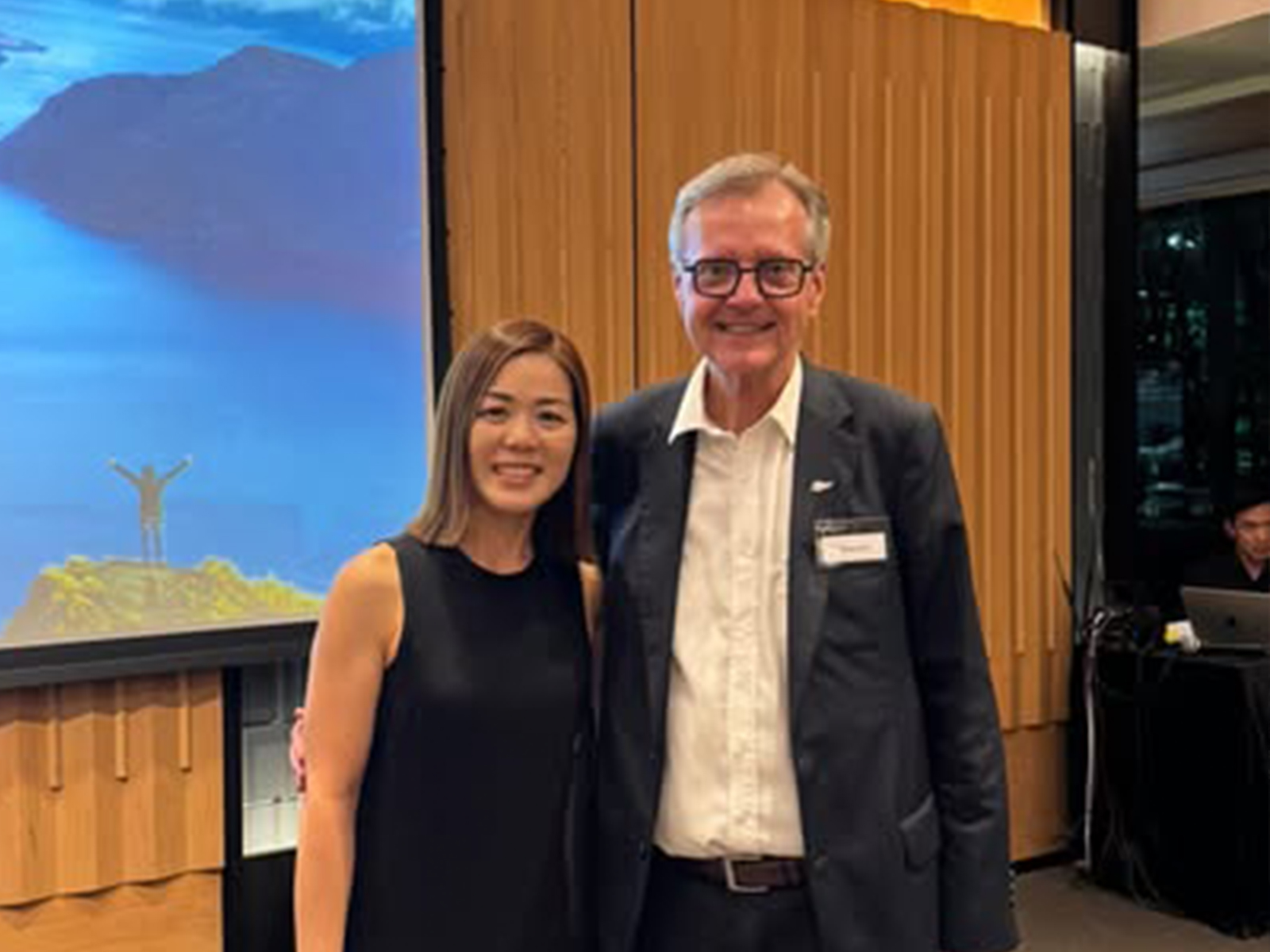 走在官方資訊最前線｜前澳洲移民官 Mei 受邀出席紐西蘭 Invest New Zealand 閉門酒會